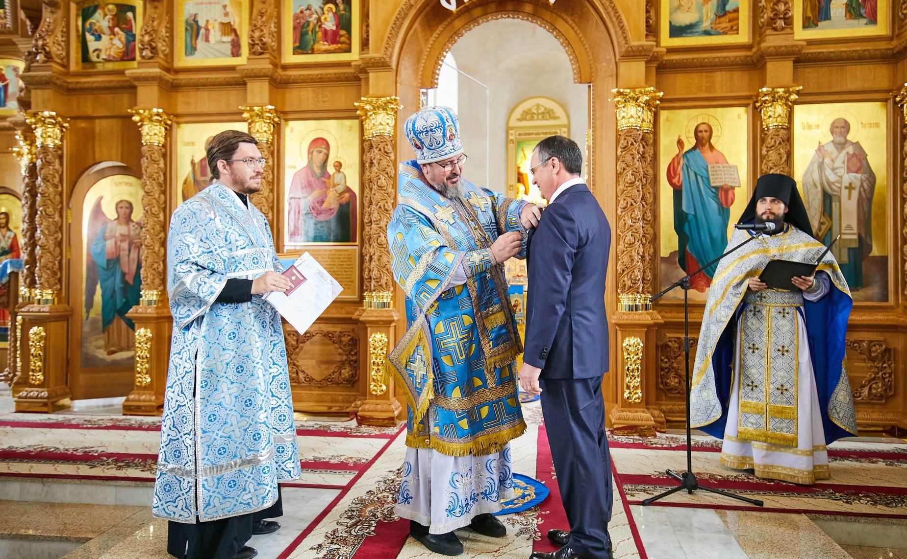 Николай Федоров принял участие в церемонии передачи списка чудотворной иконы Божией Матери «Млекопитательница» Тихвинскому Богородицкому женскому монастырю в Цивильске