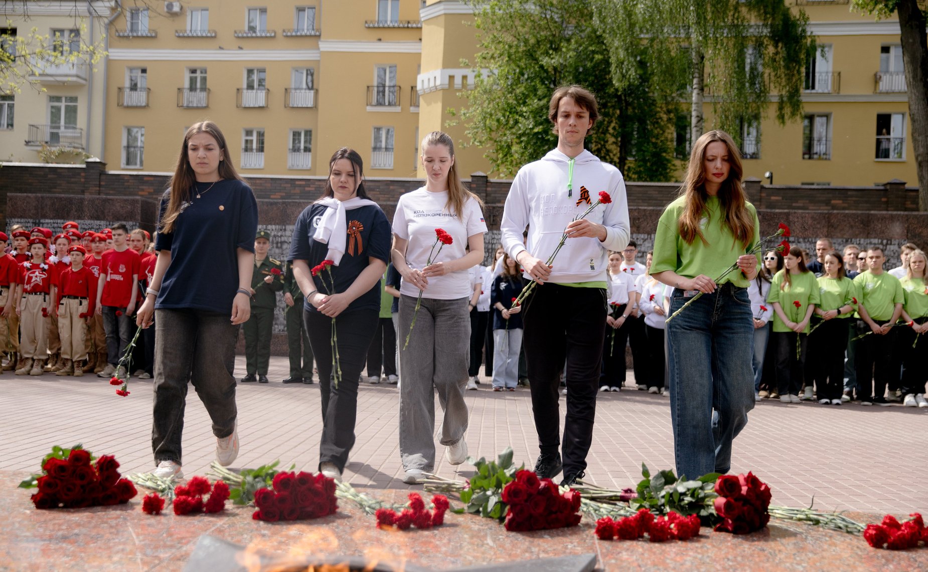 Митинг, возложение цветов в сквере Памяти Героев выставке «Возрождение Донбасса»