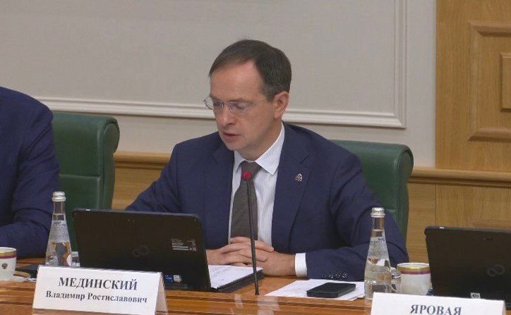 Сергей Перминов предложил «Суворовскую карту» на заседании Президиума Совета законодателей РФ