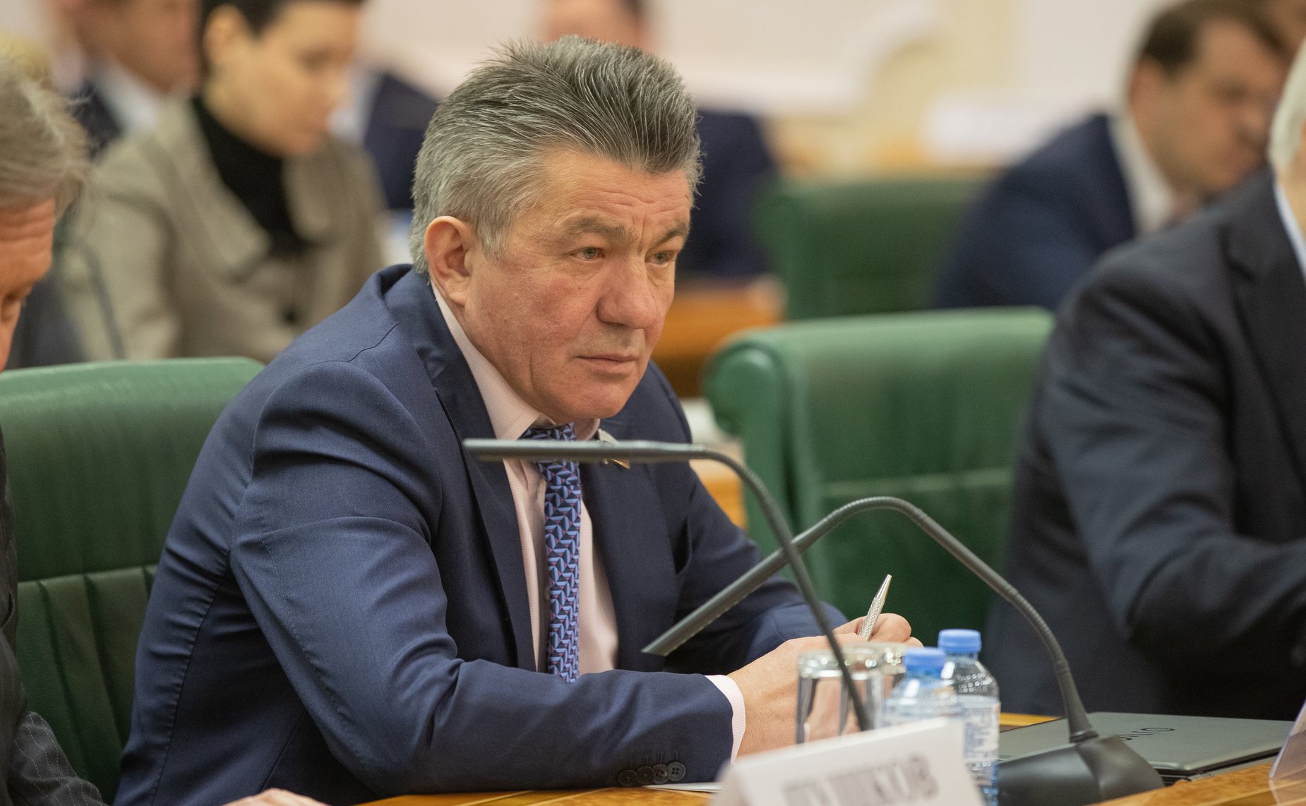 Виктор Озеров