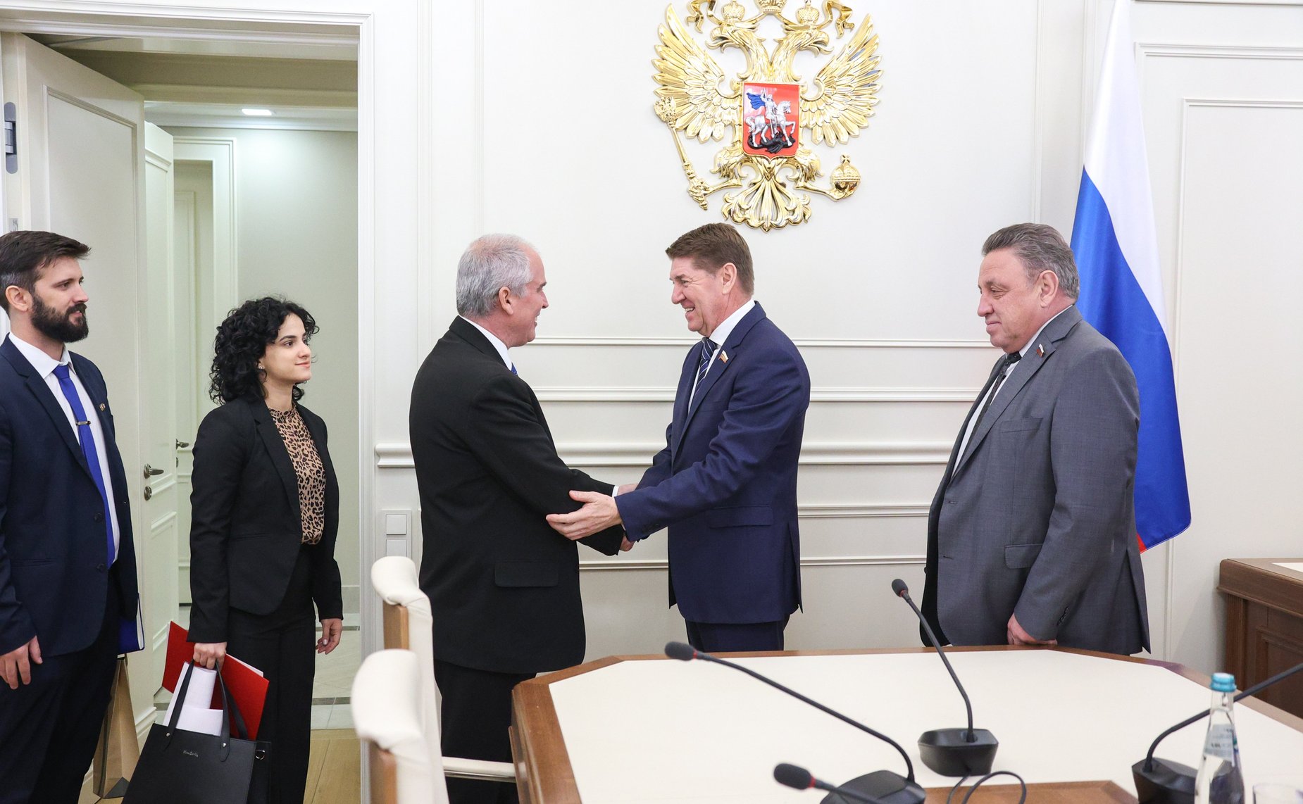 Встреча председателя Комитета СФ по федеративному устройству, региональной политике, местному самоуправлению и делам Севера Андрея Шевченко с Чрезвычайным и Полномочным Послом Республики Куба в Российской Федерации Энрике Орта Гонсалесом