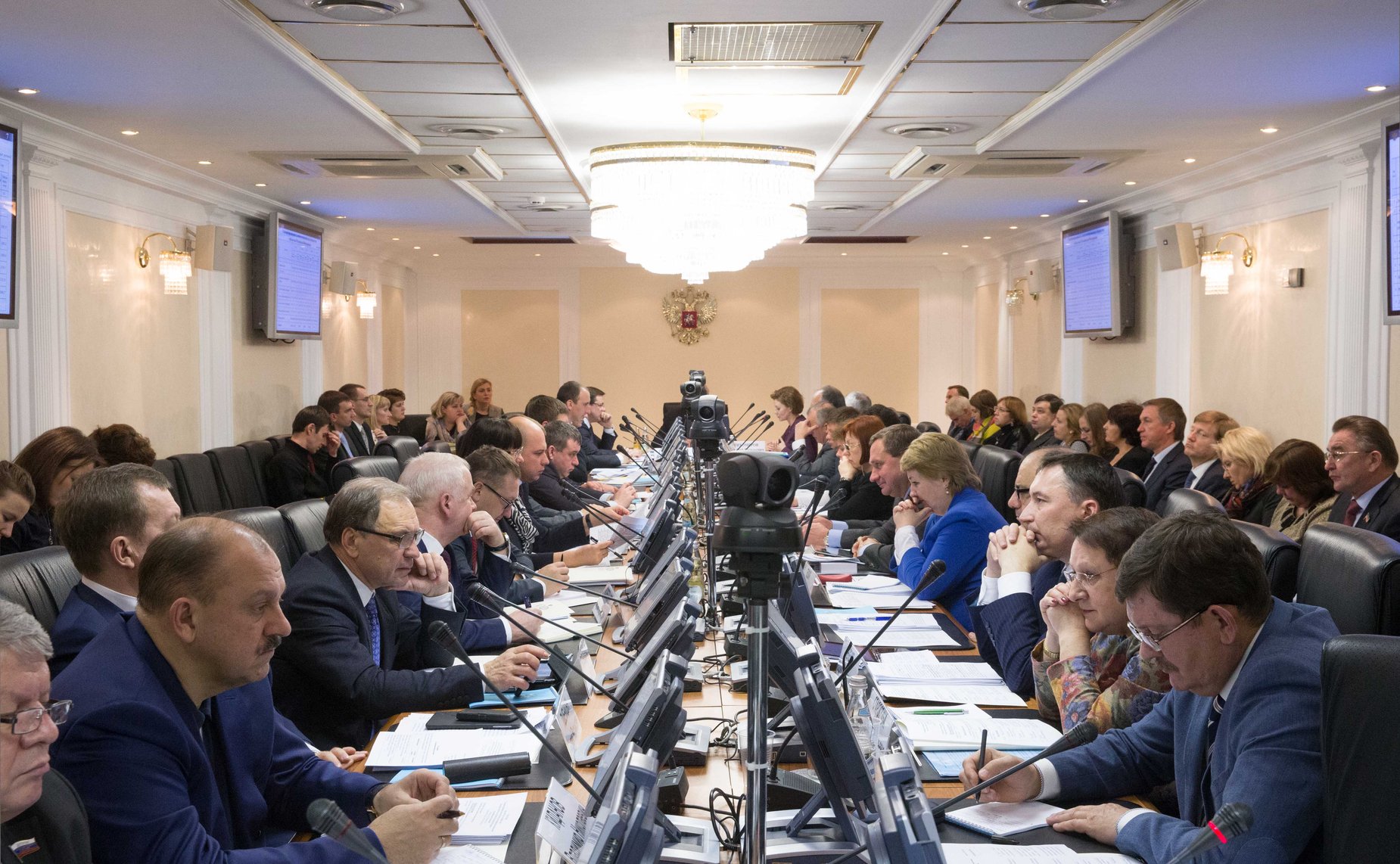 Парламентские слушания на тему «Совершенствование законодательства в части финансового обеспечения расходных обязательств бюджетов субъектов РФ и муниципальных образований»