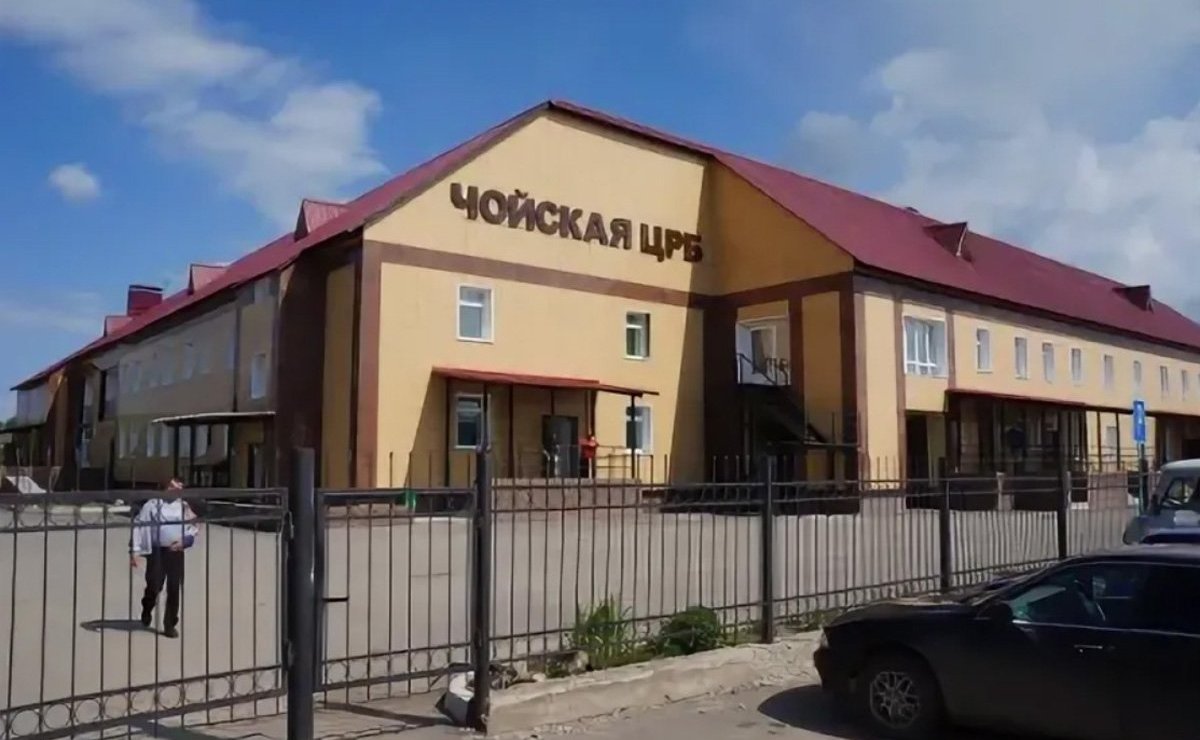 Татьяна Гигель встретилась с главным врачом Чойской районной больницы Татьяной Кандараковой