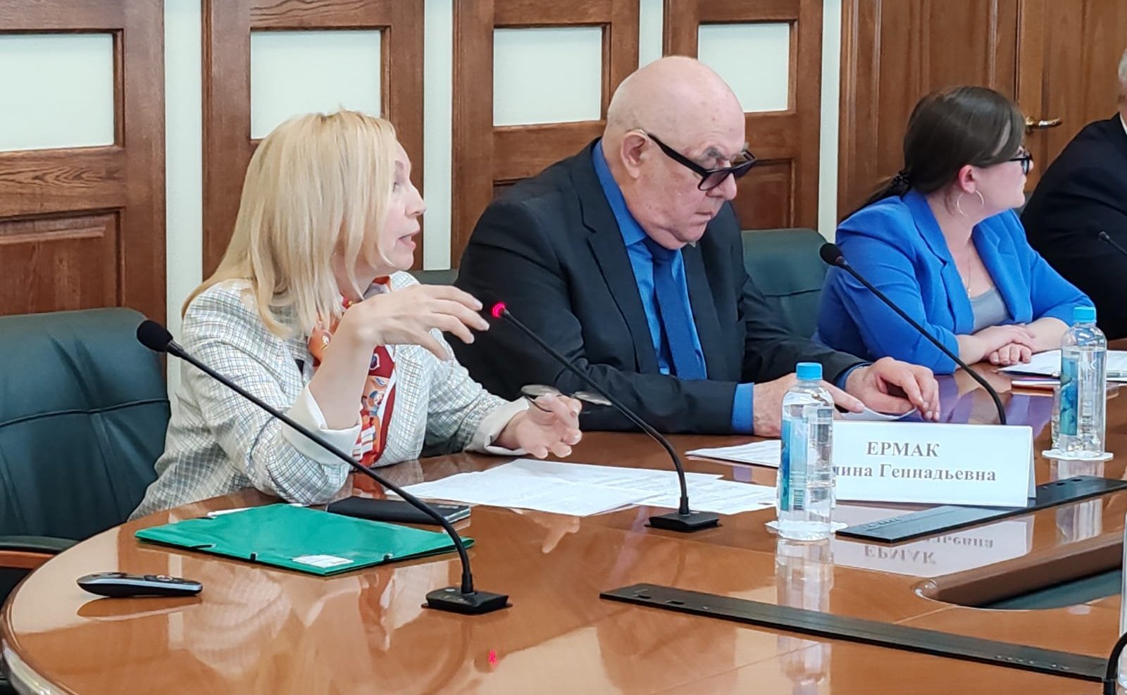 Александр Ролик принял участие в совместном заседании Совета по межнациональным отношениям и Межведомственной комиссии по профилактике экстремизма при Правительстве Приморского края