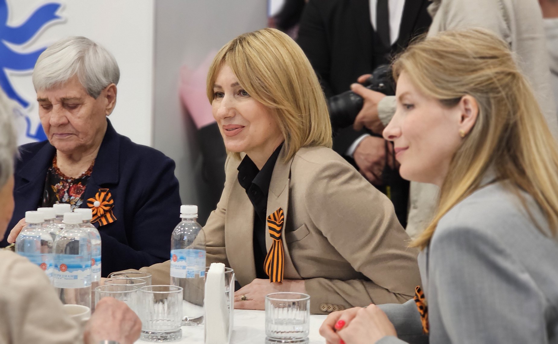 Татьяна Сахарова в рамках работы в регионе приняла участие в торжественном мероприятии с участием ветеранов-блокадников и членов общественной организации «Дети войны»