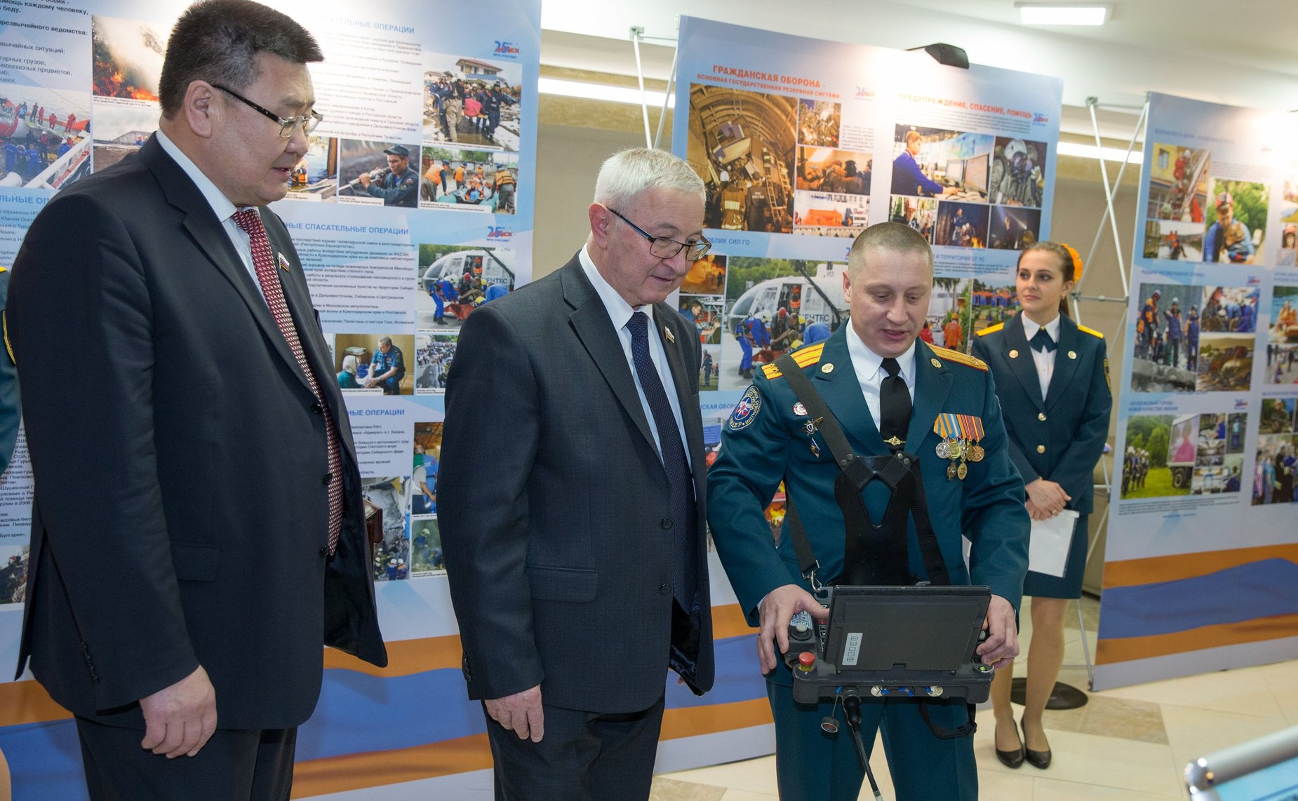 Выставка МЧС России в Совете Федерации