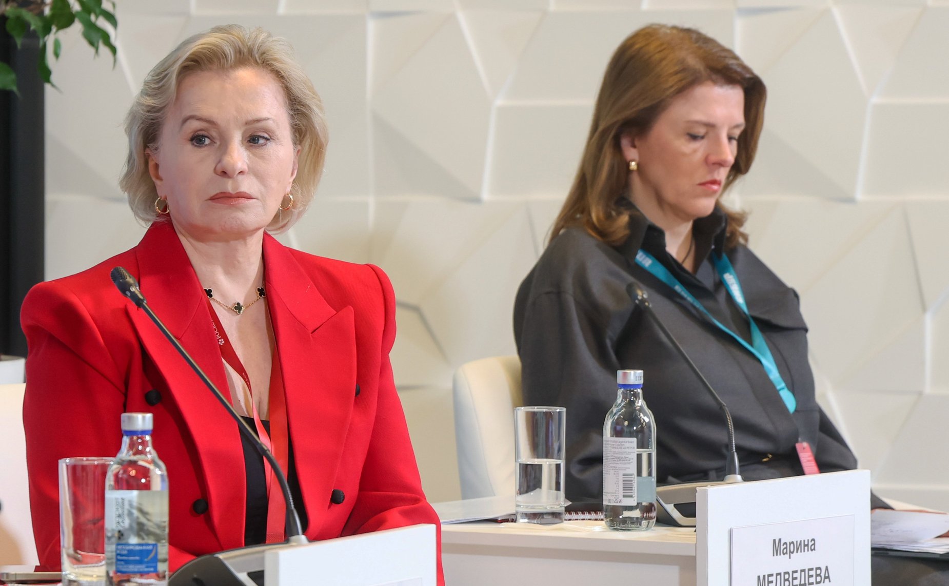 Сессия «Особые условия – особые программы: здоровьесбережение на Дальнем Востоке». Форум «Здоровое общество»