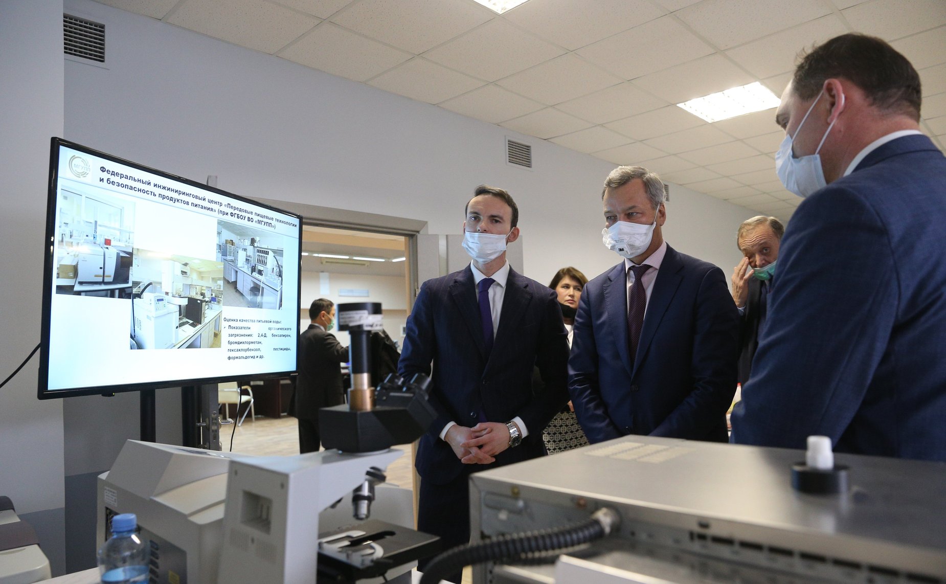 Парламентские слушания на тему «О мерах по противодействию незаконному обороту упакованной питьевой воды, включая природную минеральную воду»