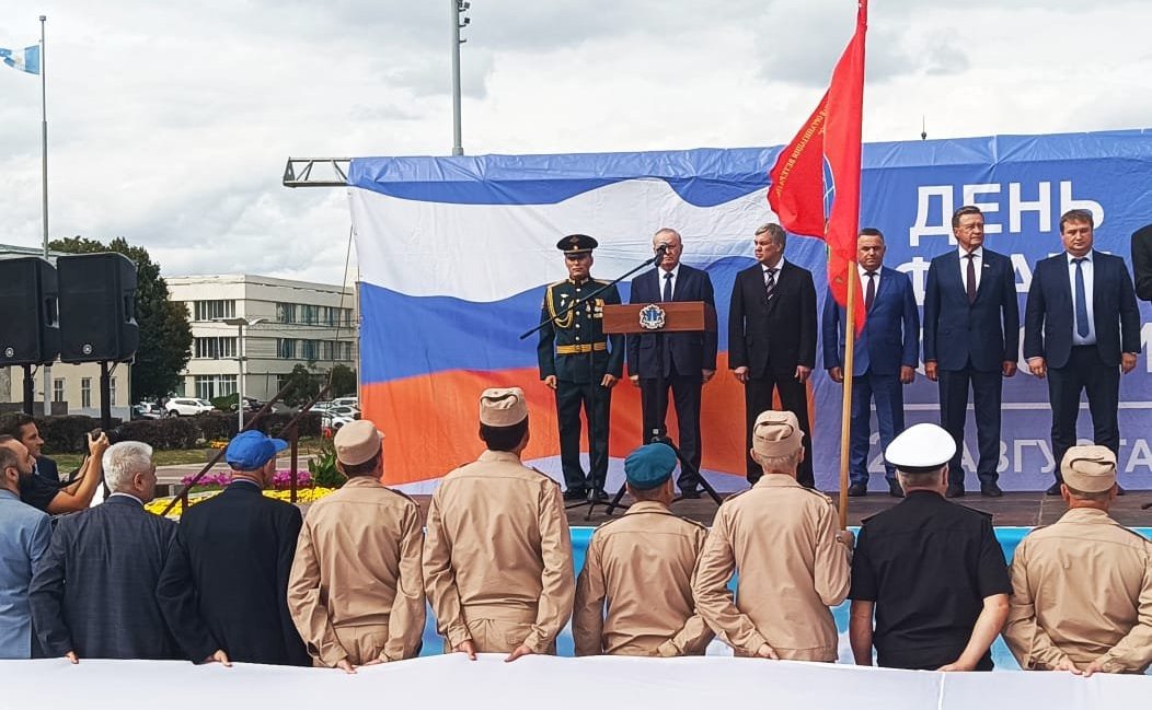 Сергей Рябухин в Ульяновской области принял участие в мероприятиях, посвященных Дню государственного флага России