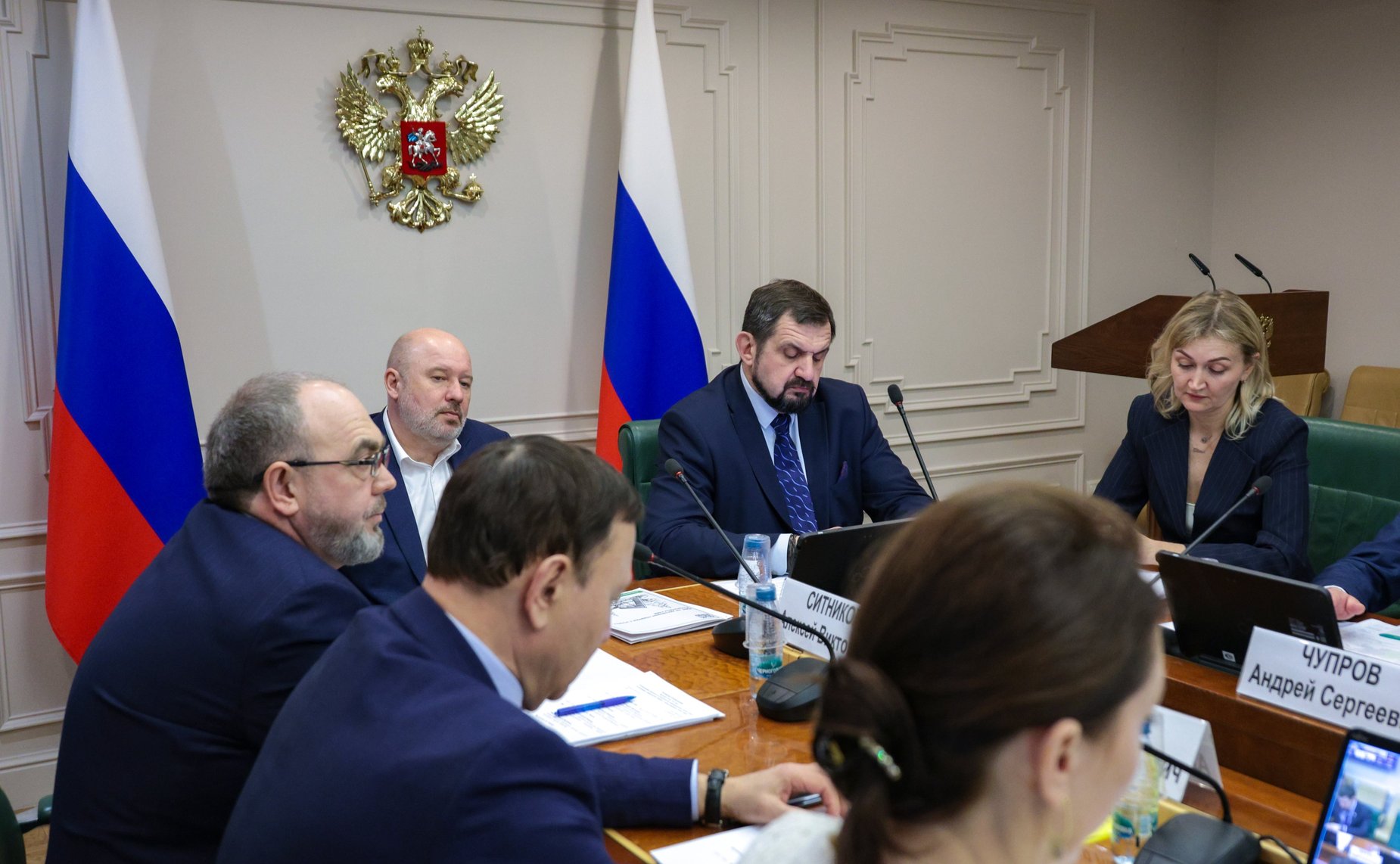 Круглый стол на тему «О реализации проектов по строительству индивидуальных жилых домов по договорам строительного подряда с использованием счетов эскроу»