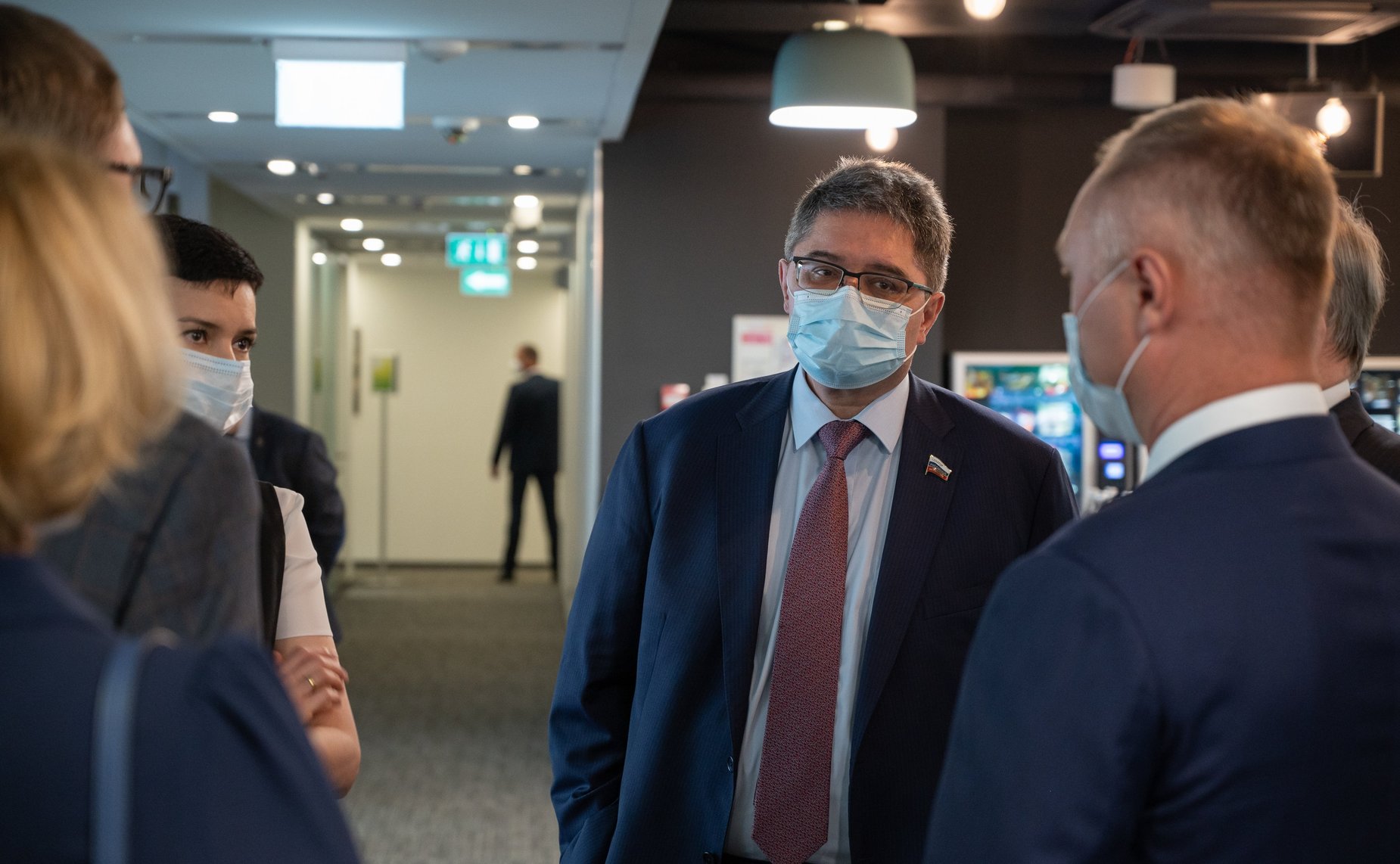 Сенаторы РФ посетили Центр киберзащиты Сбербанка