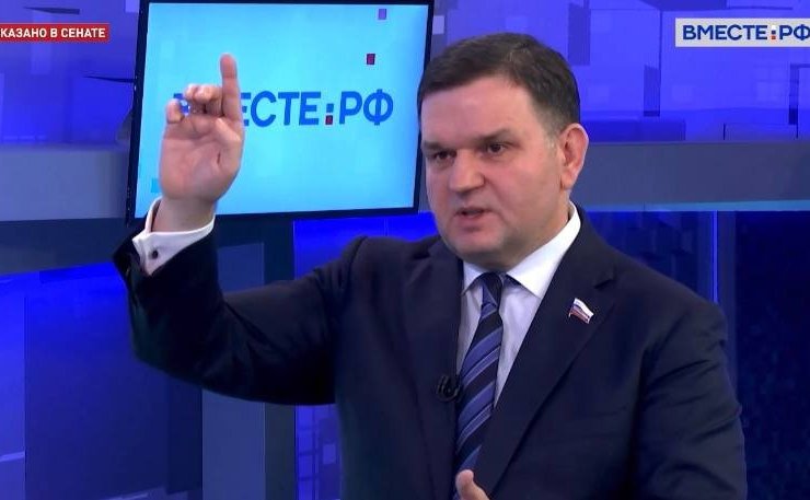 Сергей Перминов ответил 18 апреля в эфире парламентского телеканала «Вместе-РФ» на вопросы, связанные с импортозамещением в условиях санкций и решениями в экономике в этот период