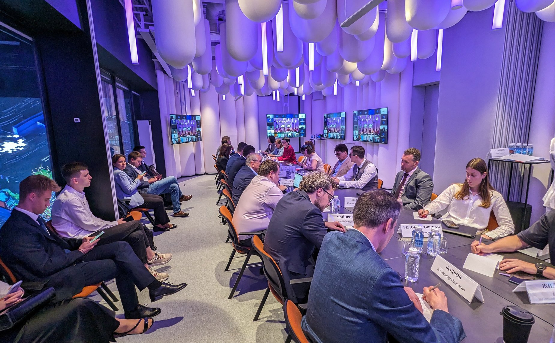 Круглый стол на тему «Правовое обеспечение безопасности несовершеннолетних в информационном пространстве: мониторинг эффективности» (фото МГЮА Ларшина Виктория)