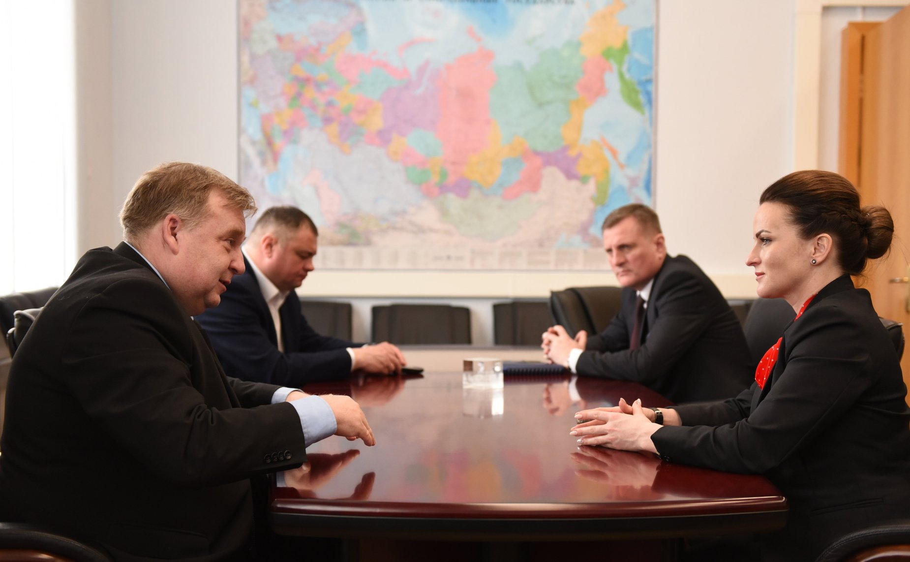 Встреча Ирины Кожановой с управляющим Отделения Банка России по Смоленской области и его заместителями