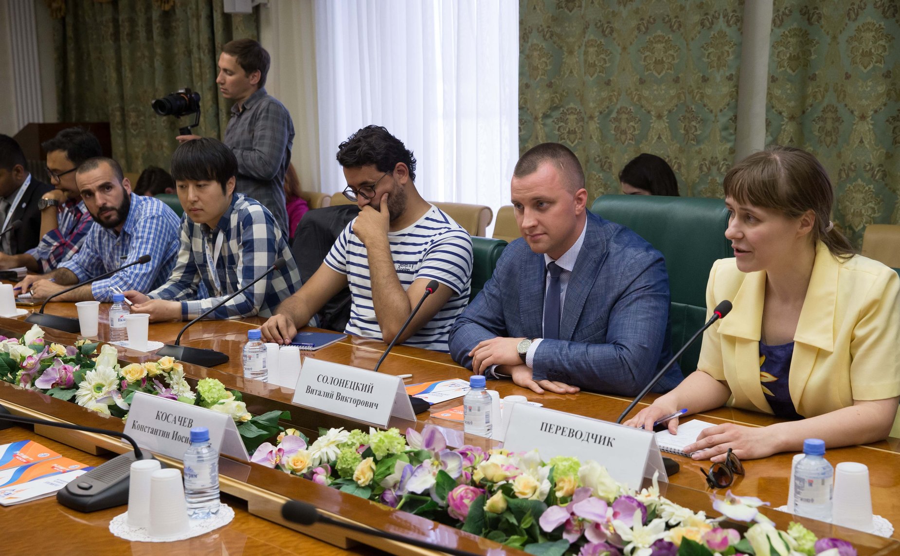 Встреча К. Косачева c молодыми представителями политических, общественных и деловых кругов иностранных государств — участниками программы «Новое поколение»