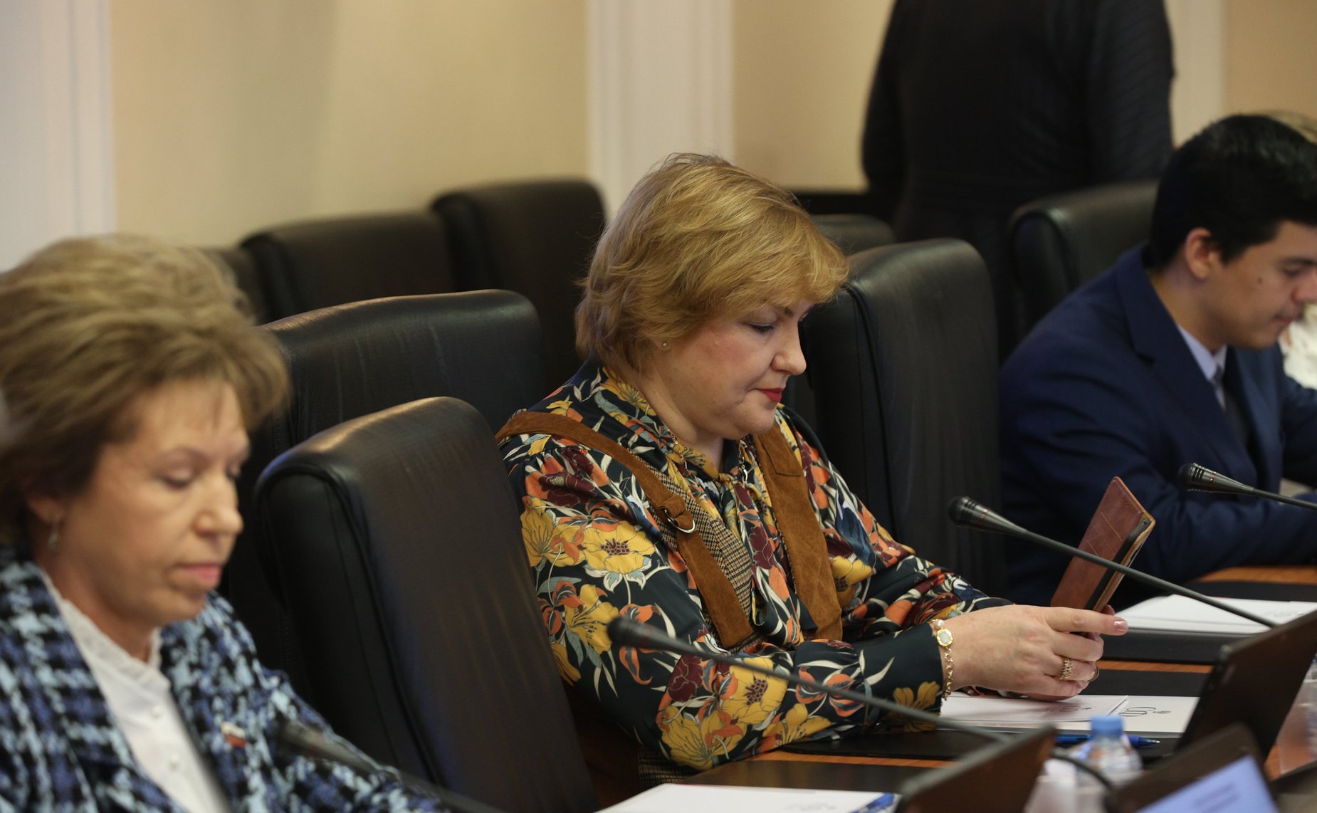 Круглый стол Комитета СФ по международным делам совместно с Комитетом СФ по экономической политике