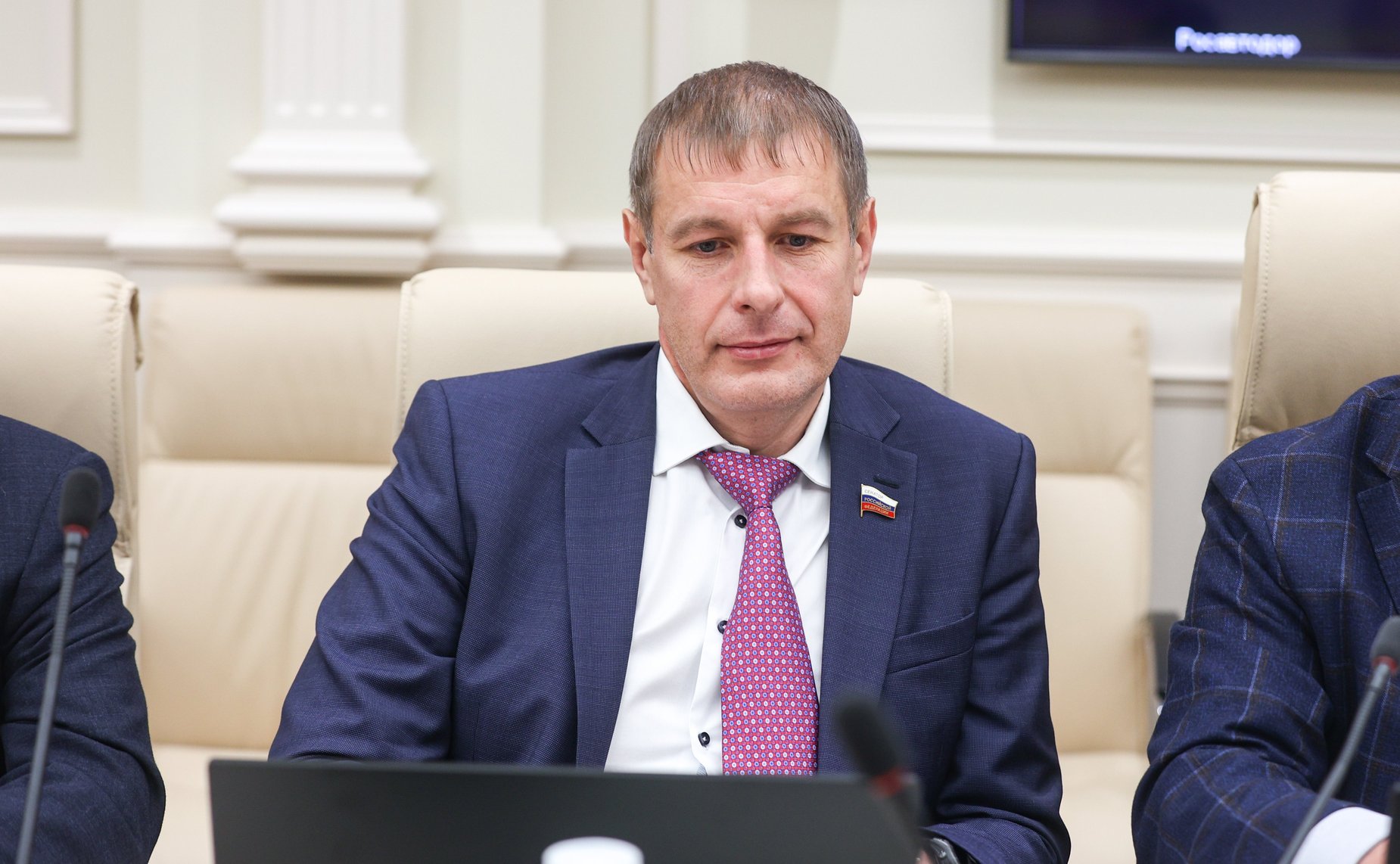 Олег Земцов