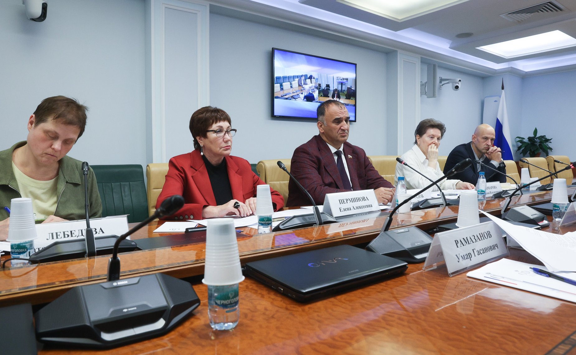 Совещание Комитета Совета Федерации по социальной политике «Проблемы и решения совершенствования законодательного регулирования экологического туризма»