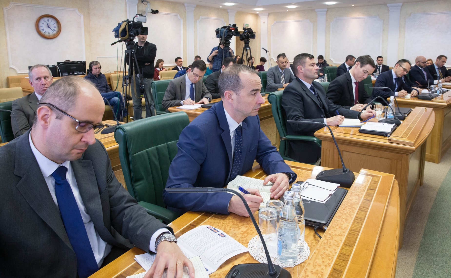 Встреча В. Бондарева с директором Центра высших военных исследований Французской Республики Винсентом Жиро