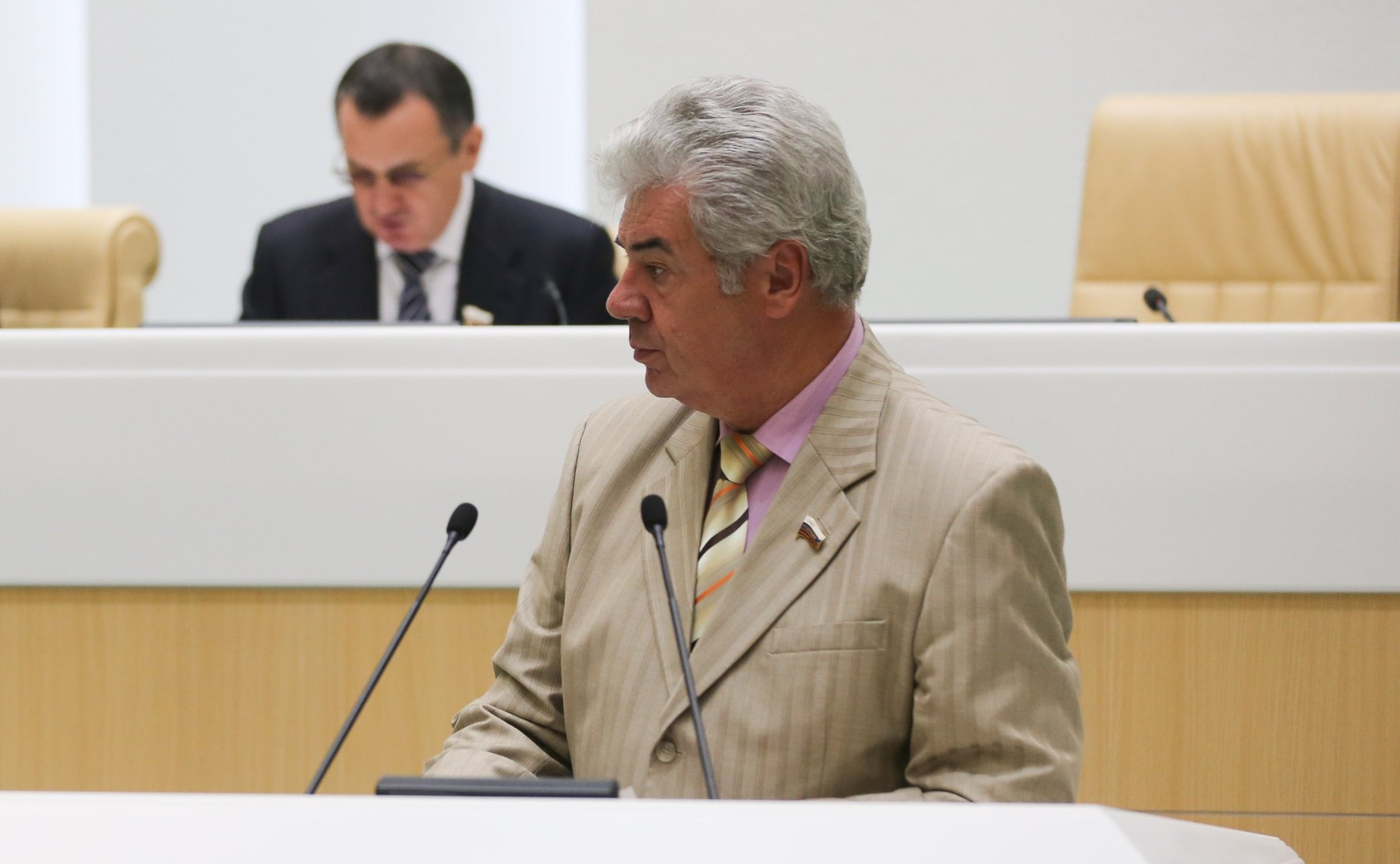 Виктор Бондарев