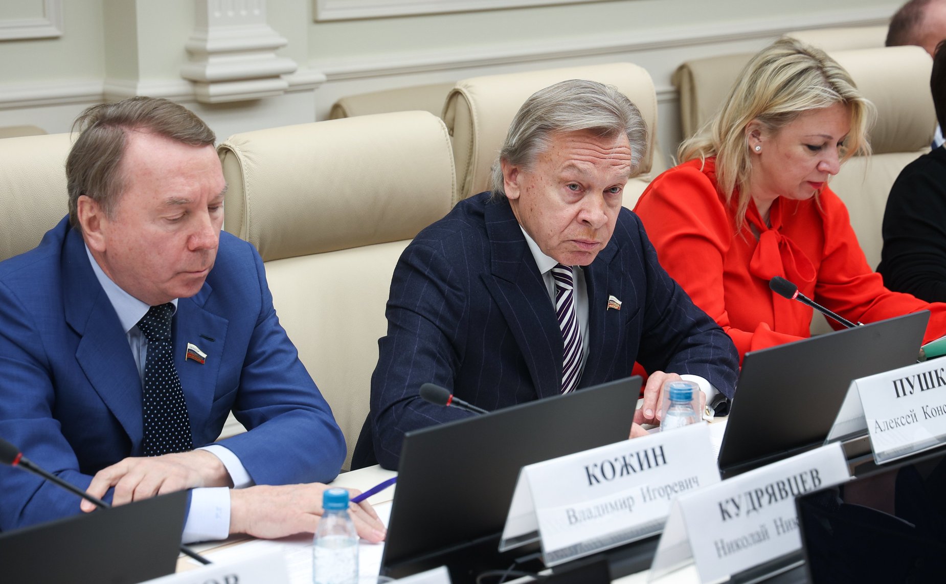 Круглый стол Комиссии СФ по информационной политике и взаимодействия со СМИ на тему «Информация и искусственный интеллект:взаимосвязь, вызовы и угрозы»