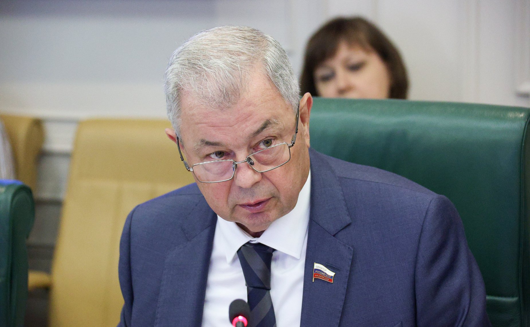 Анатолий Артамонов