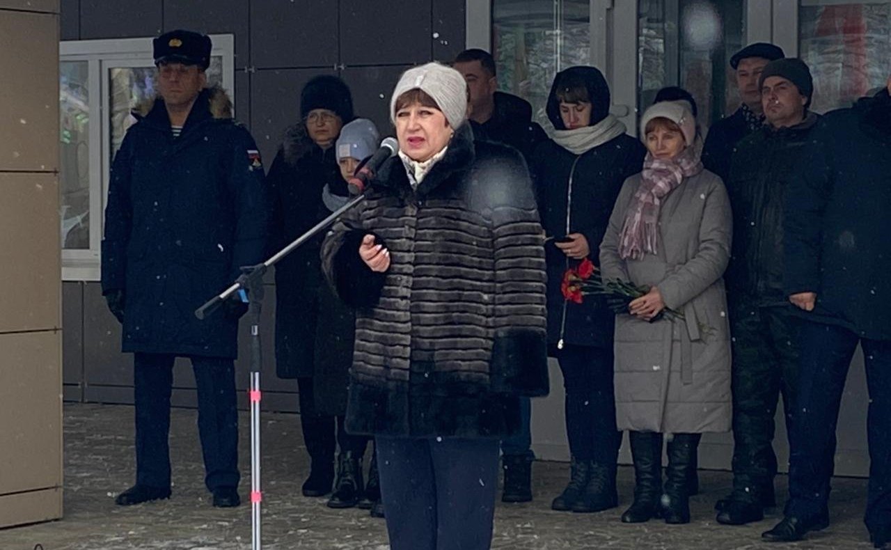 Ольга Хохлова в Вязниках приняла участие в церемонии захоронения красноармейца