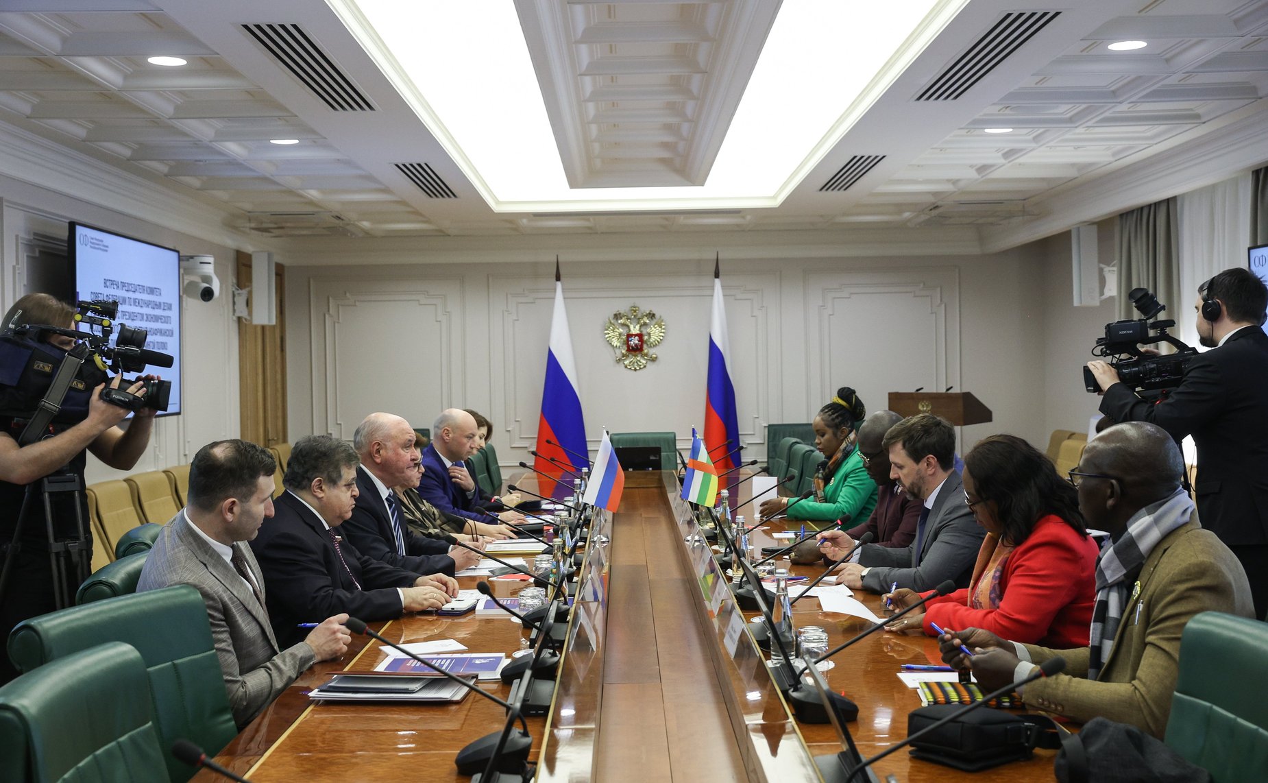 Встреча председателя Комитета СФ по международным делам Григория Карасина с Президентом Экономического и социального совета Центральноафриканской Республики