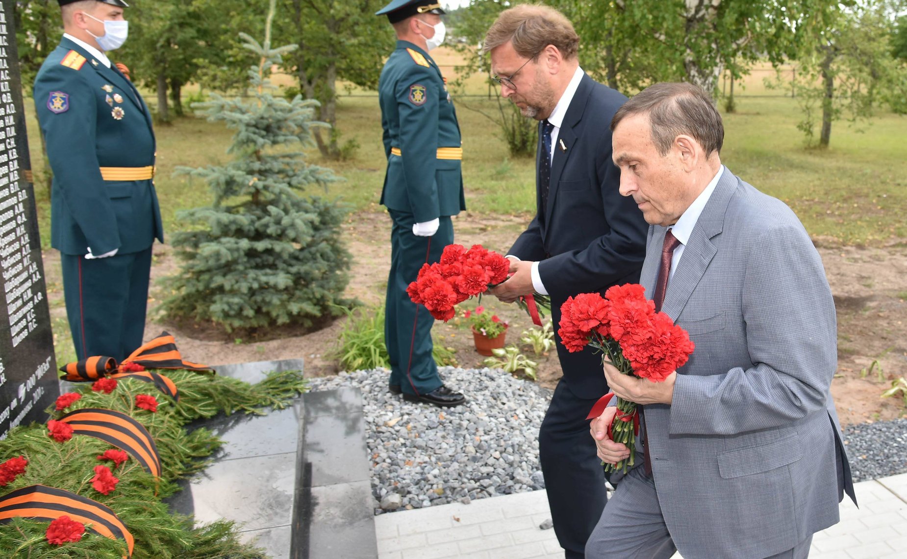 Константин Косачев принял участие в церемонии открытия Мемориального комплекса участникам Великой Отечественной войны