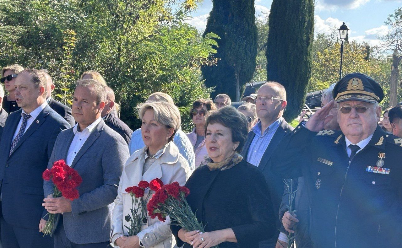 Екатерина Алтабаева приняла участие в мероприятии, посвященном дню памяти героя Первой обороны Севастополя вице-адмирала Владимира Корнилова