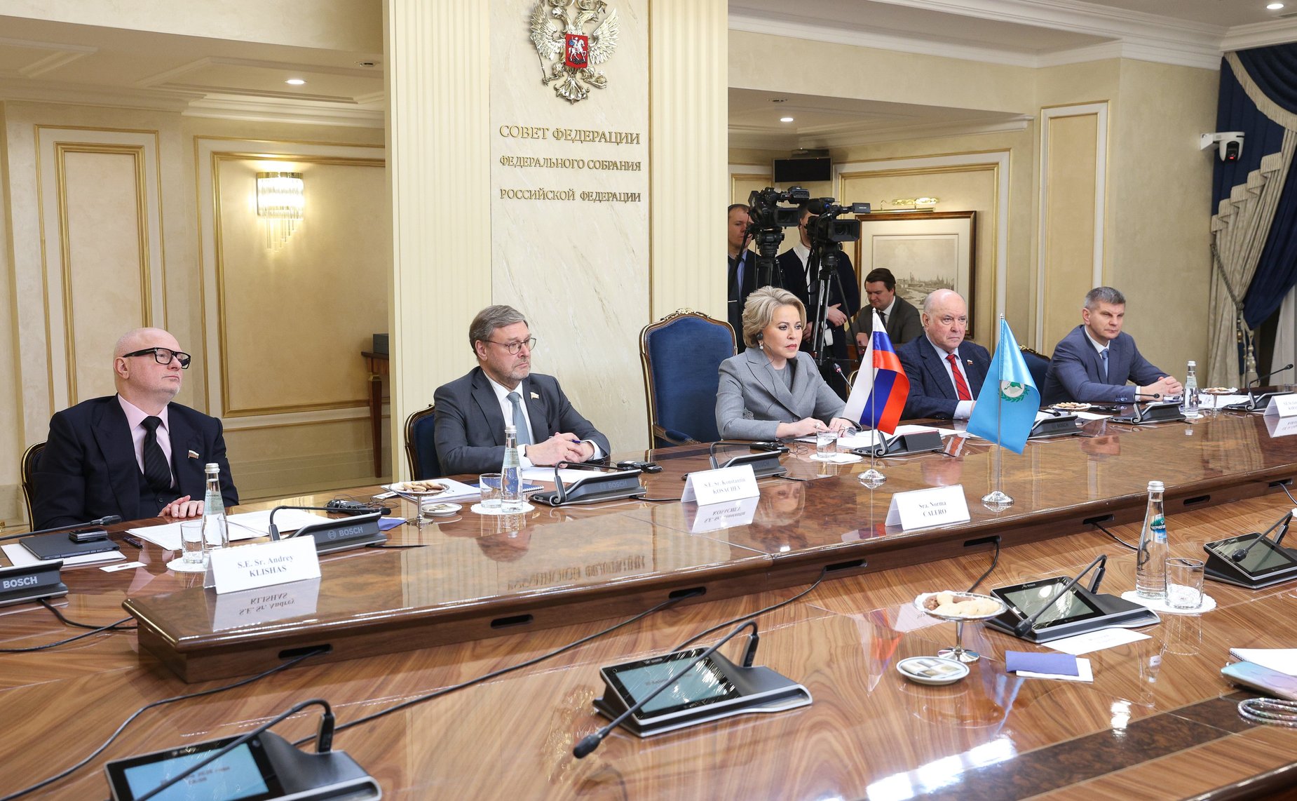 Валентина Матвиенко провела встречу с Председателем Парламента стран Латинской Америки и Карибского бассейна (ПАРЛАТИНО) Роландо Мигелем Гонсалесом Патрисио