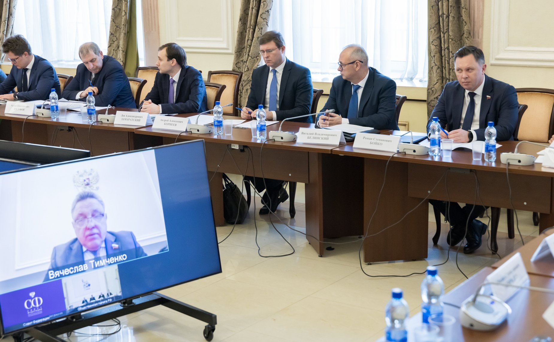 Сенаторы приняли участие в совещании «Совершенствование практики антикоррупционного просвещения»