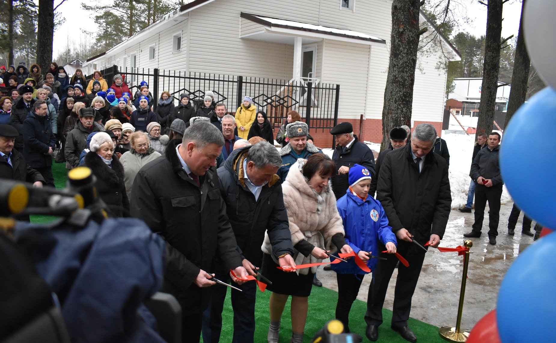 Торжественная церемония открытия здания кадетской школы в центре «Корабелы Прионежья» в Вытегорском районе Вологодской области