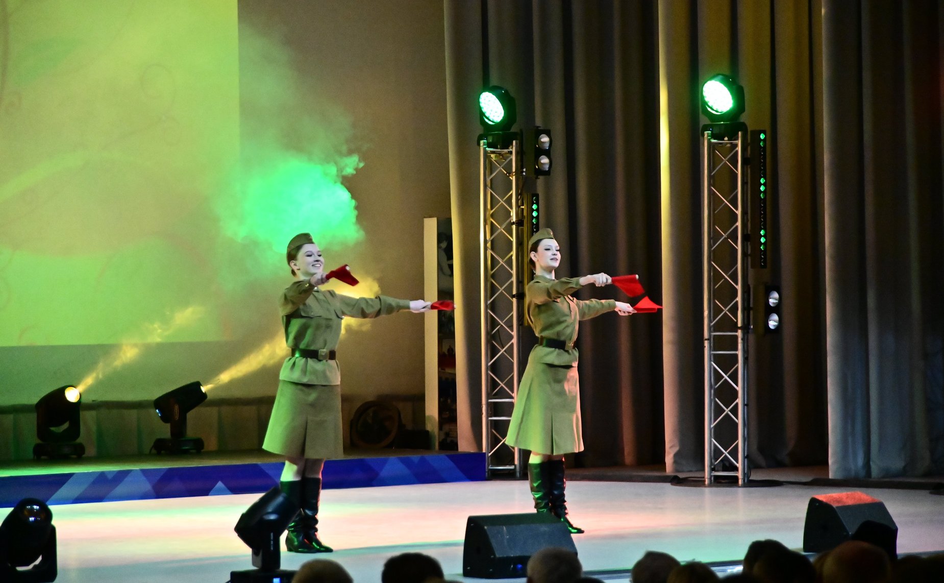 Владимир Городецкий принял участие в церемонии награждения победителей региональных этапов всероссийских педагогических конкурсов