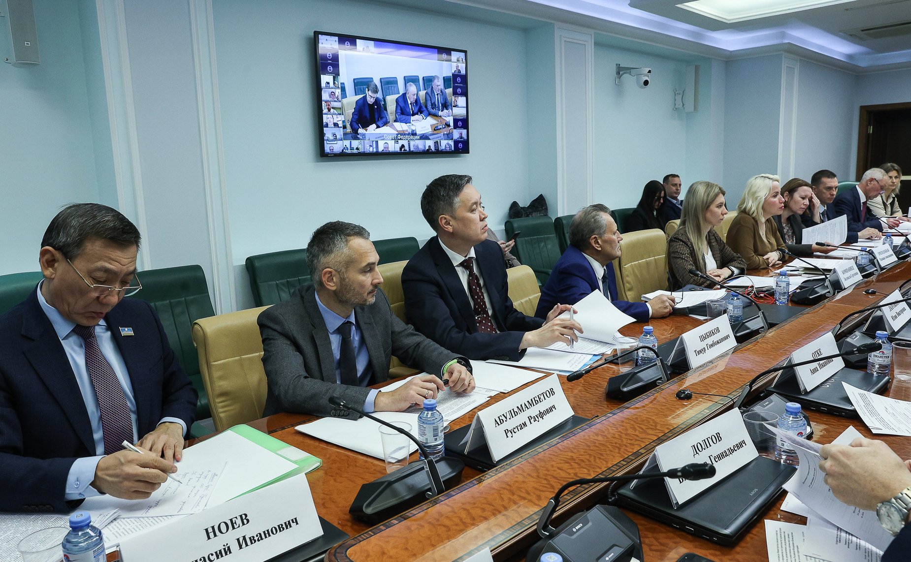 Круглый стол Комитета СФ по аграрно-продовольственной политике и природопользованию совместно с Комитетом СФ по социальной политике по вопросам развитию народных промыслов в сельской местности