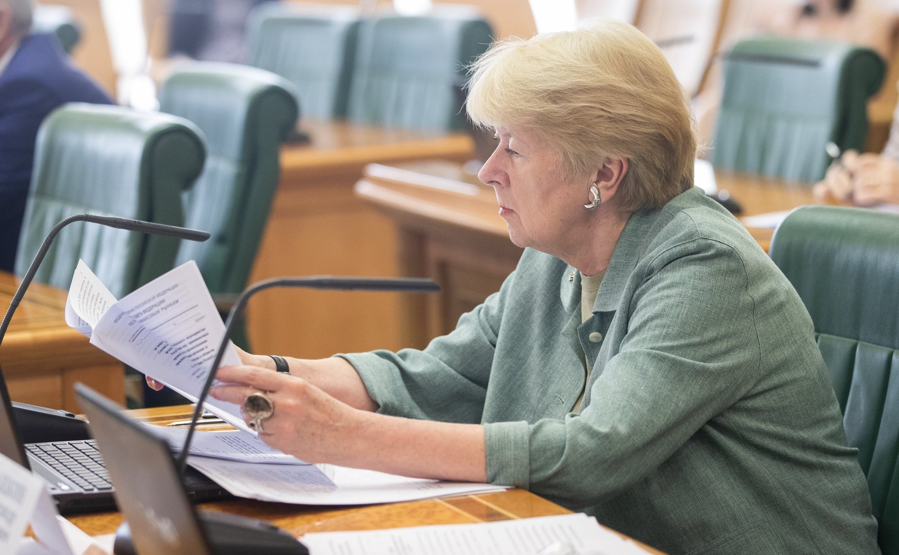 Н. Дементьева