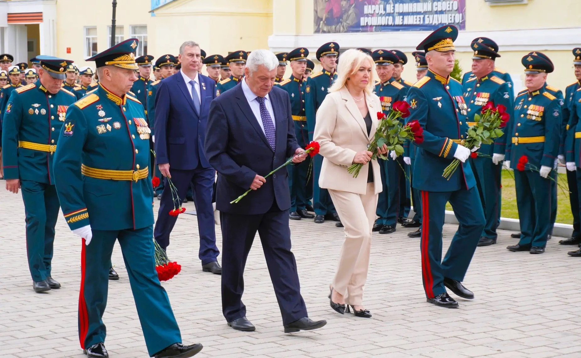Светлана Кириллова приняла участие в торжественном выпуске молодых офицеров Военной академии радиационной, химической и биологической защиты имени Маршала Советского Союза С. К. Тимошенко