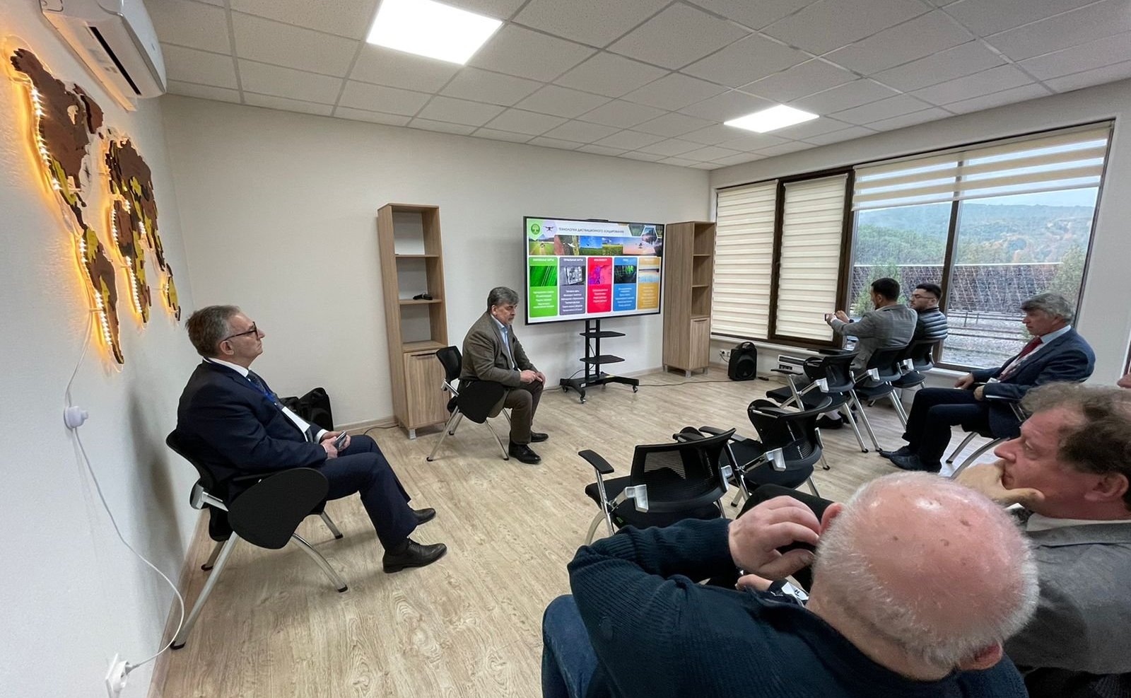 Мохмад Ахмадов рассказал об открытии в Чеченской Республике карбонового полигона и кампуса для исследования климатически активных газов