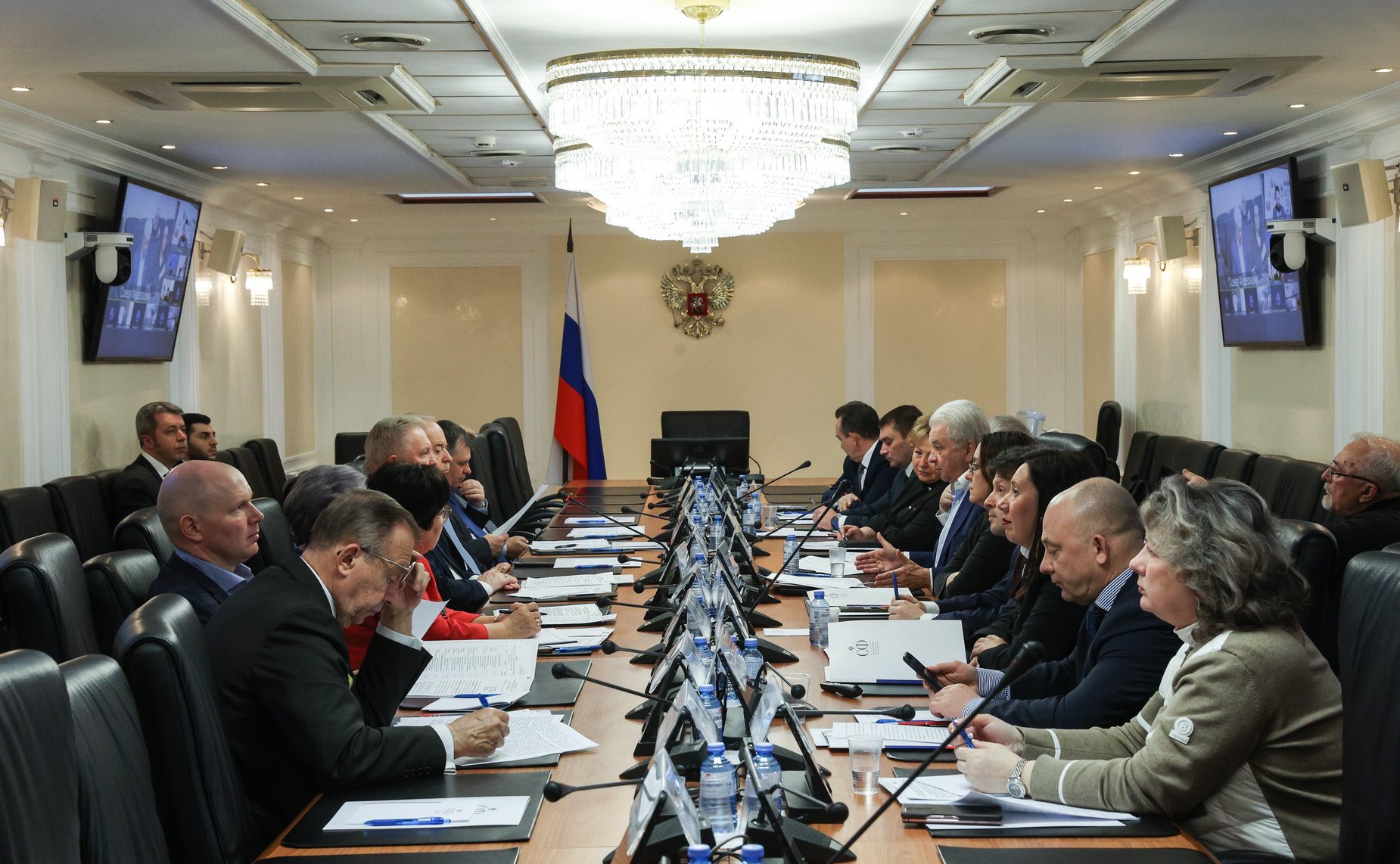 Круглый стол Комитета СФ по Регламенту и организации парламентской деятельности совместно с Комитетом СФ по аграрно-продовольственной политике и природопользованию