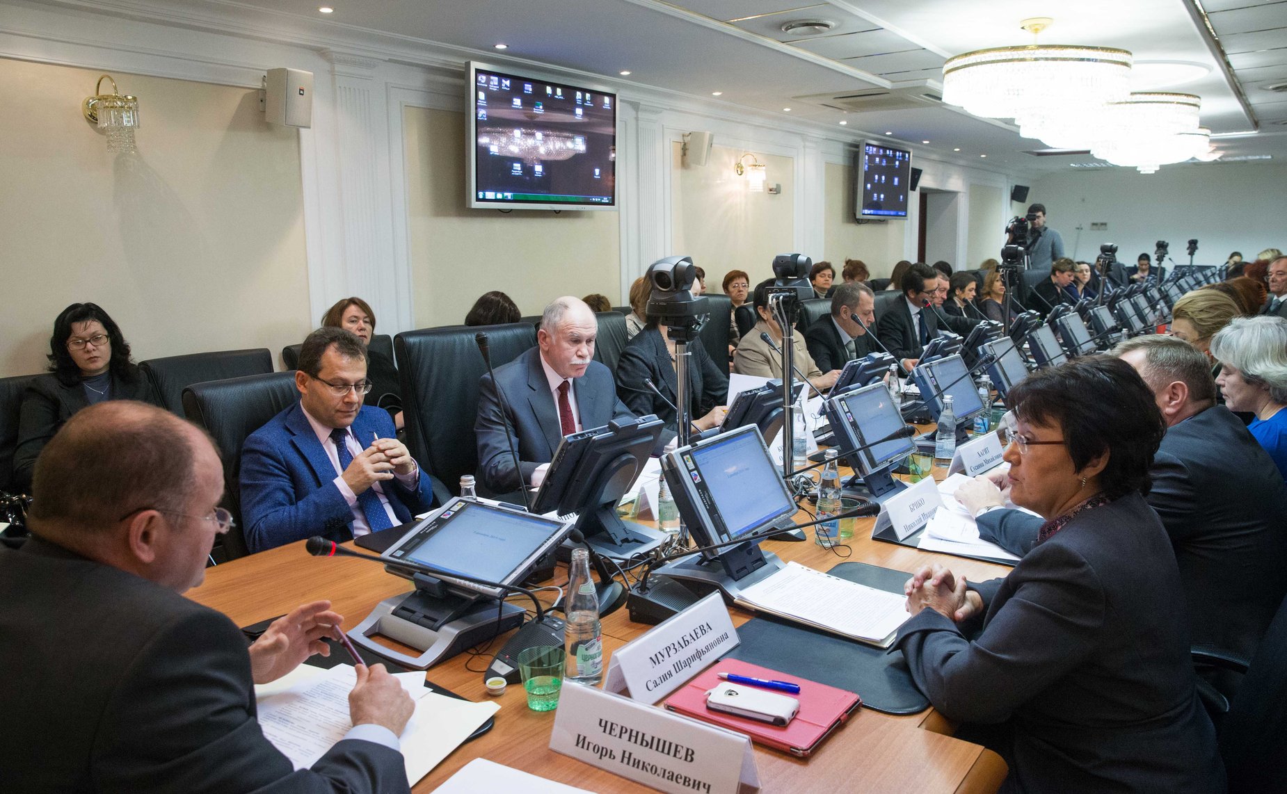 Заседание Экспертного совета по здравоохранению при Комитете СФ по социальной политике на тему «Модернизация Национального календаря профилактических прививок»