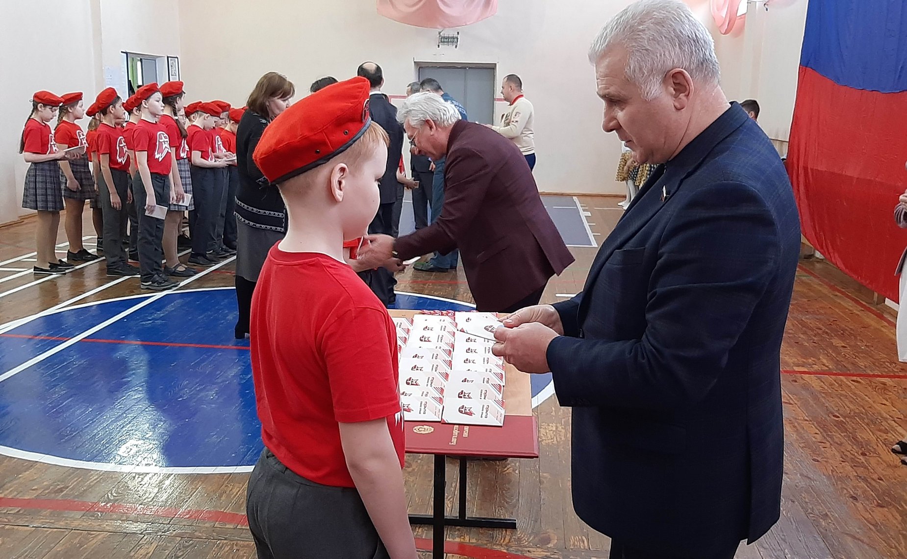 Сергей Мартынов принял участие в торжественной церемонии посвящения в юнармейцы воспитанников йошкар-олинской школы №3