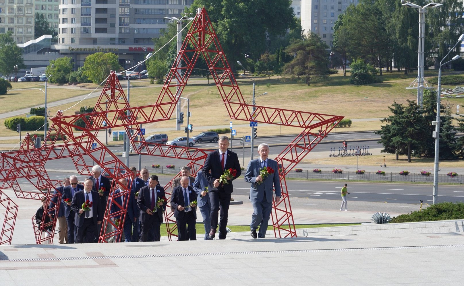Сенаторы РФ приняли участие в мероприятиях VI Международного фестивального марафона в Минске