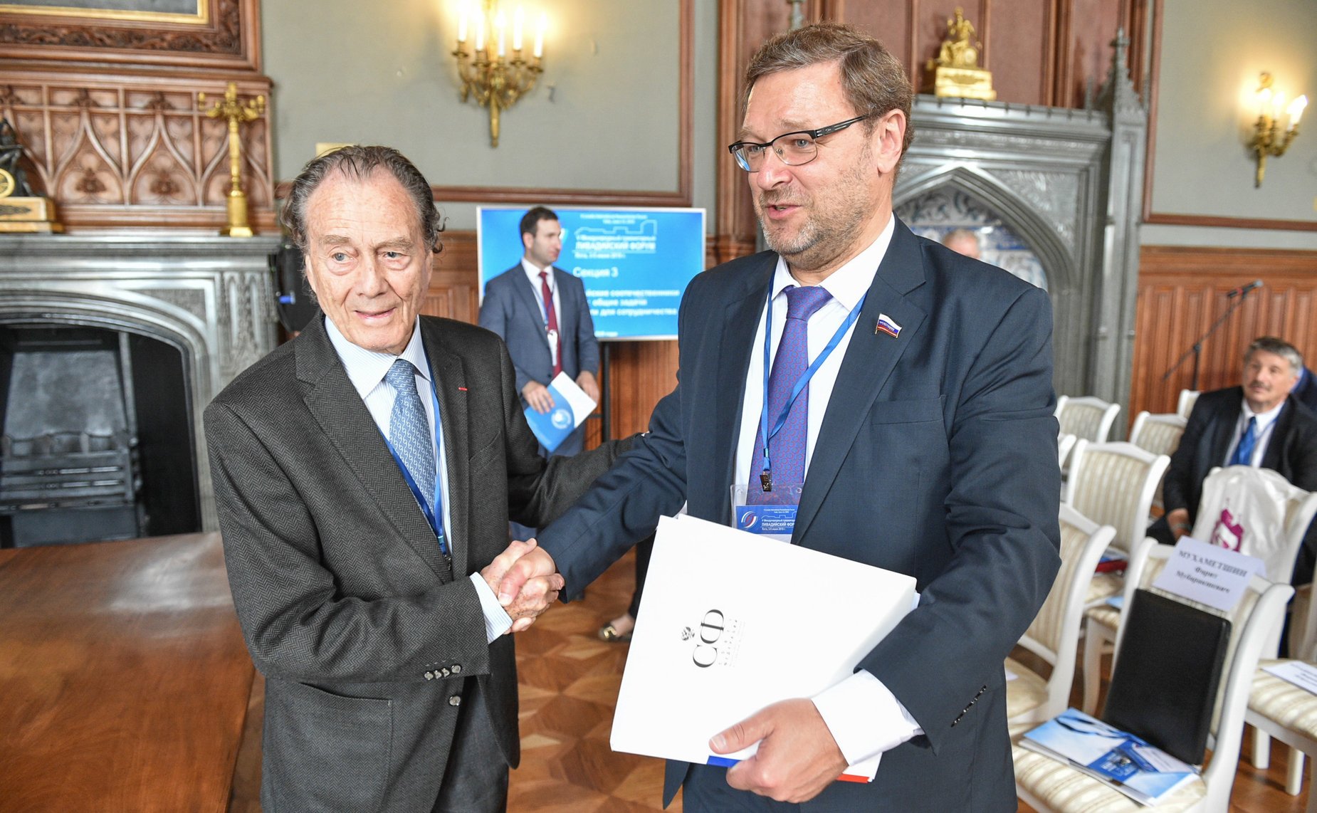 Заседание секции «Русофилы и российские соотечественники за рубежом: общие задачи и новые возможности для сотрудничества»