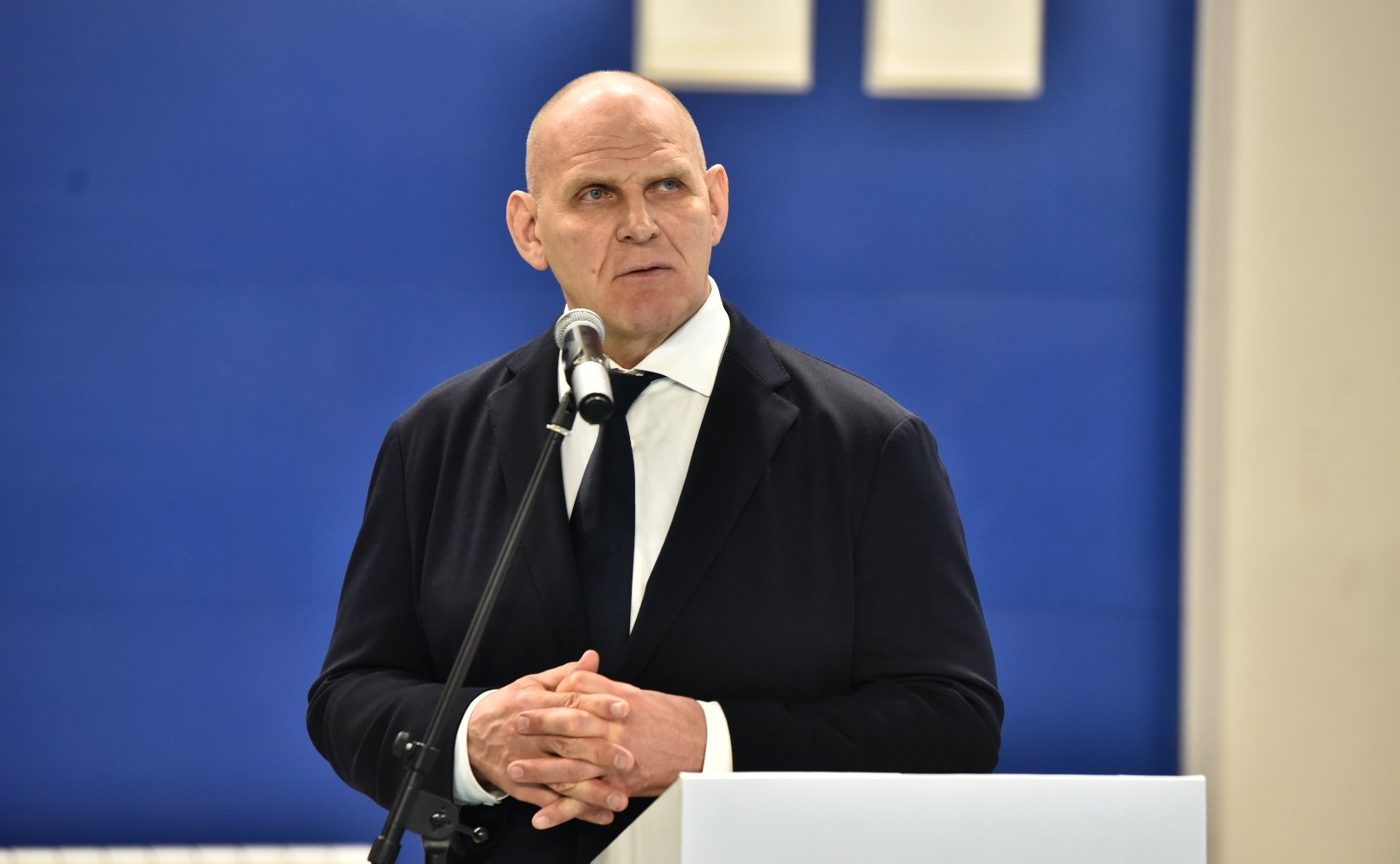 Александр Карелин