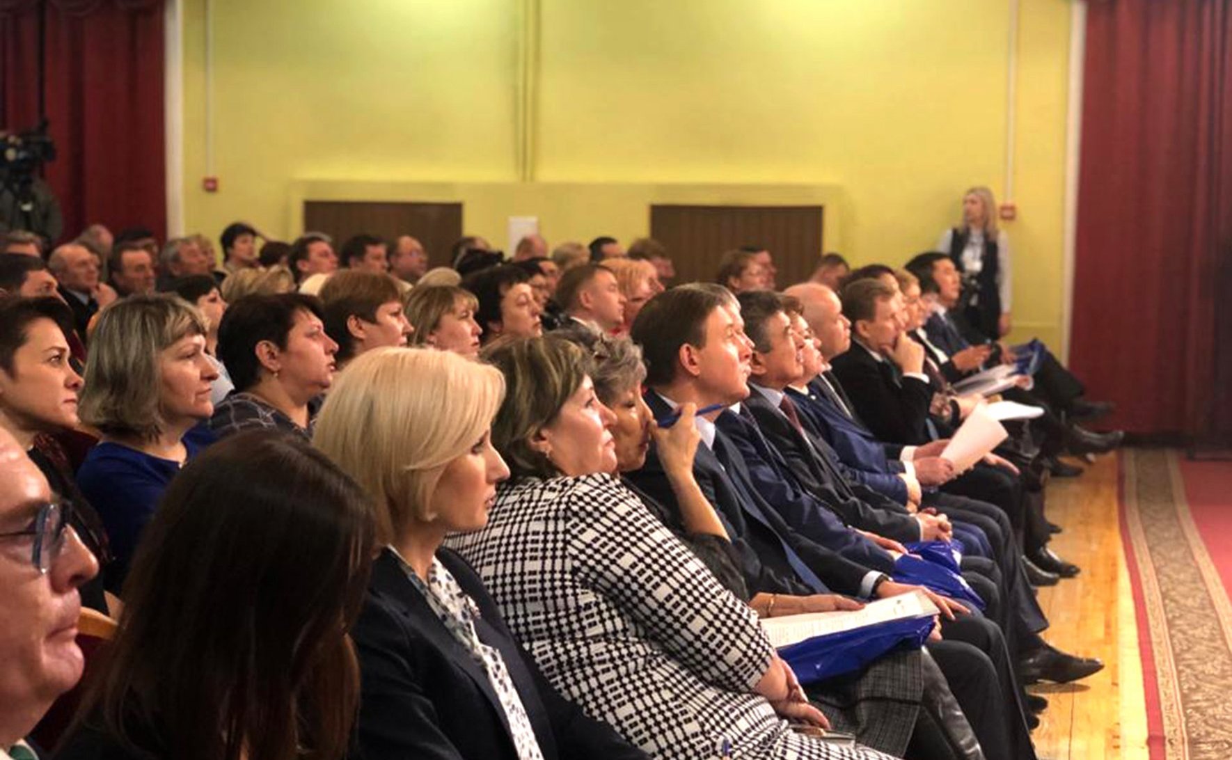 Межрегиональная дискуссионная площадка «Открытый диалог» Всероссийского Совета местного самоуправления в Абакане