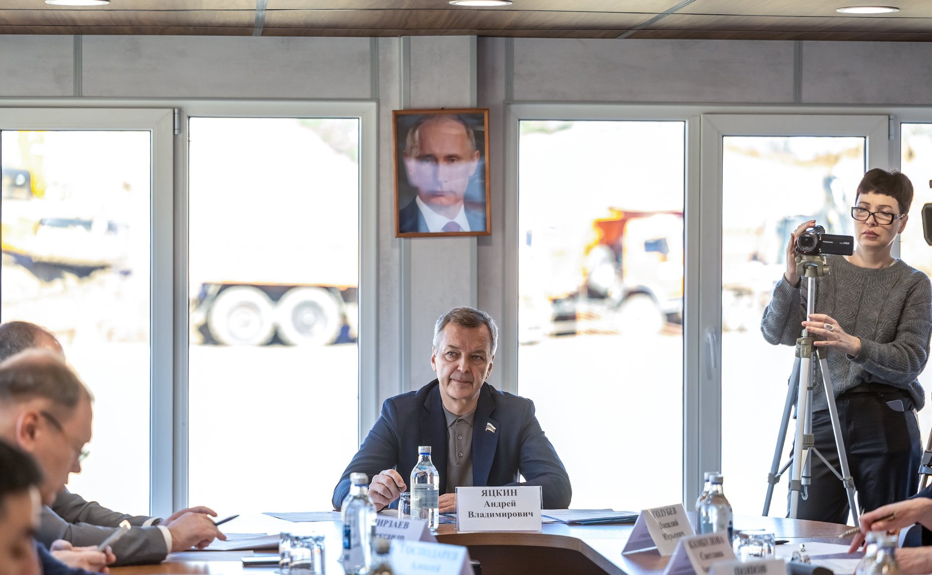 Первый заместитель Председателя Совета Федерации Андрей Яцкин в рамках поездки в регион провел заседание рабочей группы по вопросам комплексного развития города Таганрога