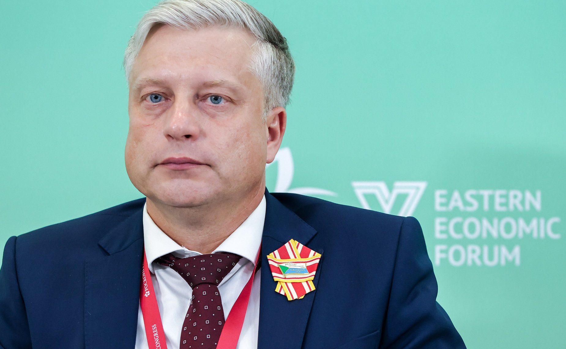 Сессия «Новые регионы России и Дальний Восток: вектор стратегического партнерства и перспективные точки роста экономики». X Восточный экономический форум