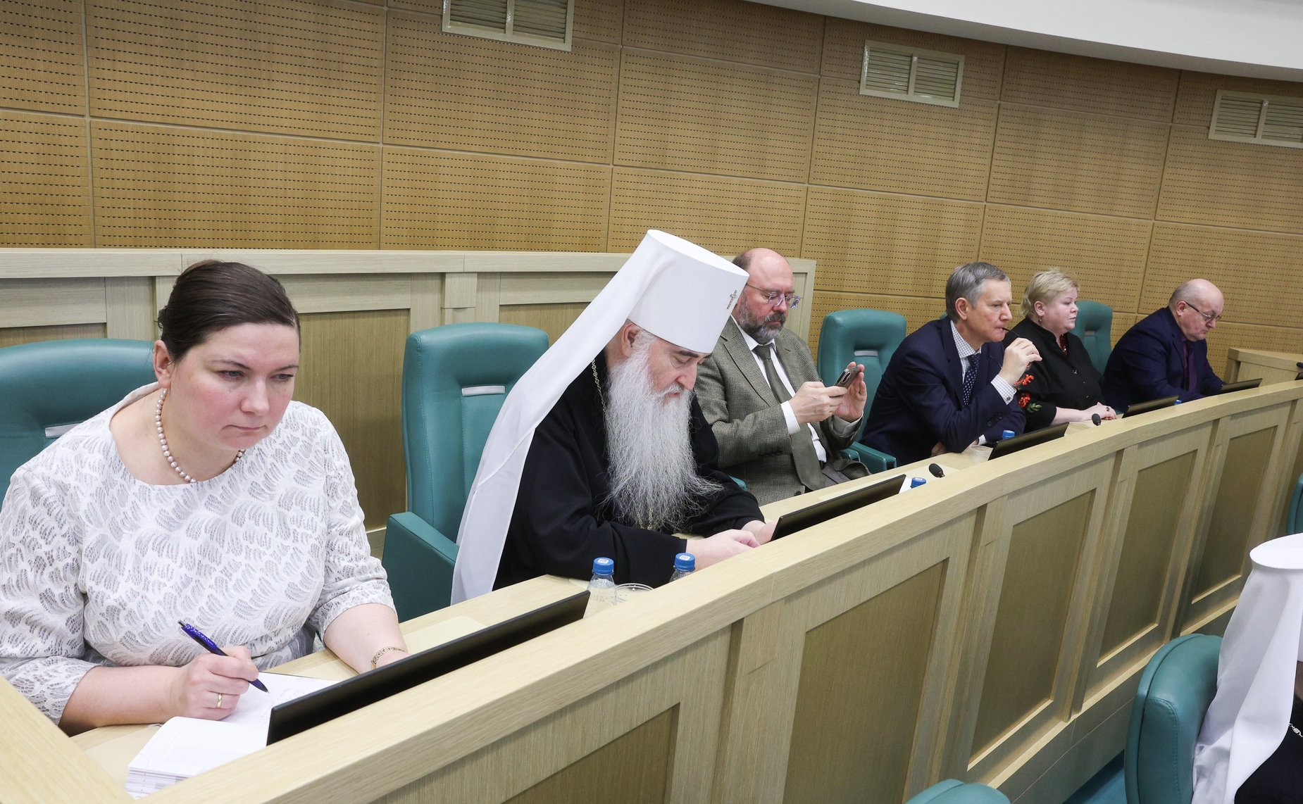 Пленарное заседание XIV Рождественских парламентских встреч