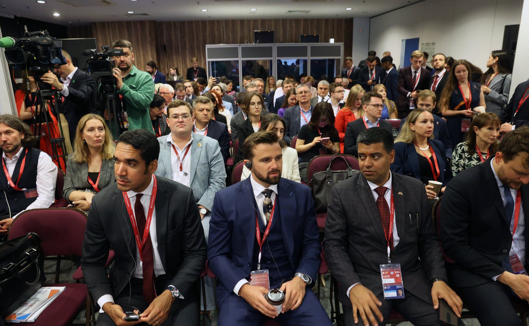 XXVII Петербургский международный экономический форум (ПМЭФ’24). «Переход к многополярной модели мировой экономики. Полицентричность как норма будущего мира без колоний и гегемонов»