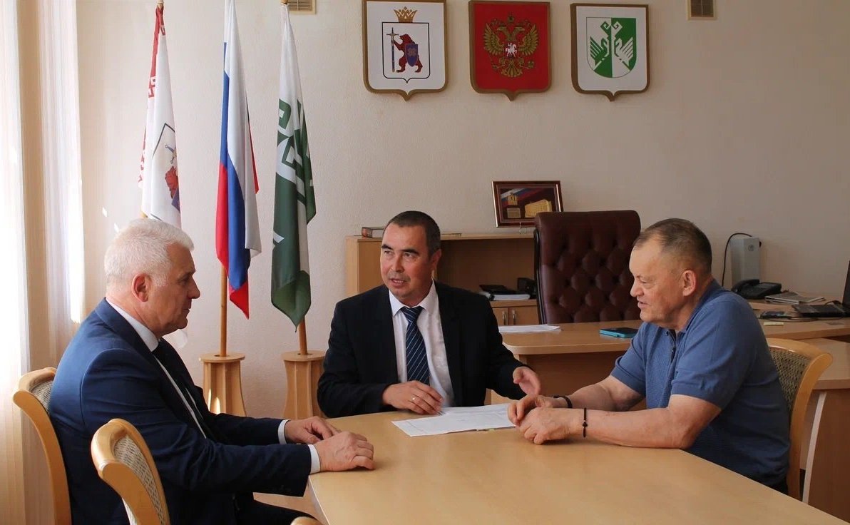 Сергей Мартынов принял участие в муниципальном депутатском форуме, где подводились итоги работы депутатов Сернурского района